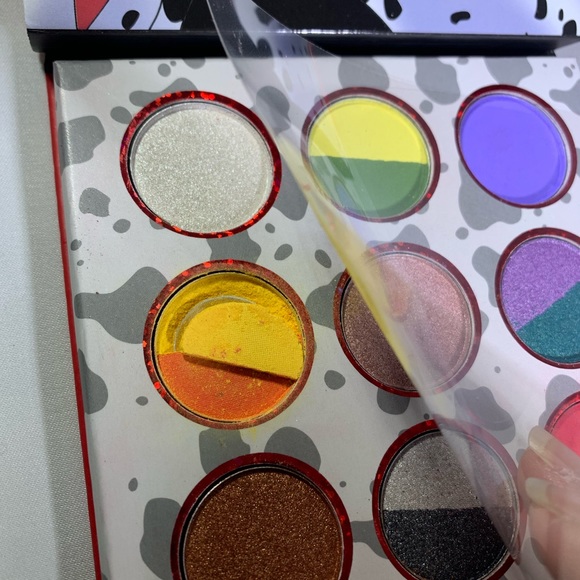 Disney Villain eyeshadow palette - Picture 7 of 7